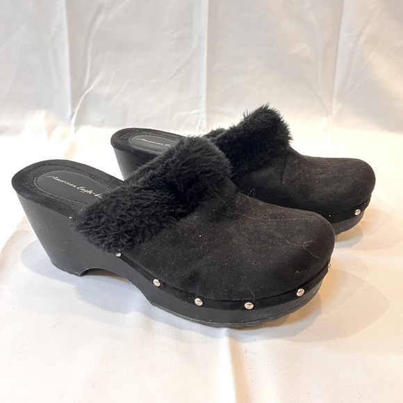 VINTAGE | Rare Y2K American Eagle black suede faux fur clogs - Picture 1 of 9